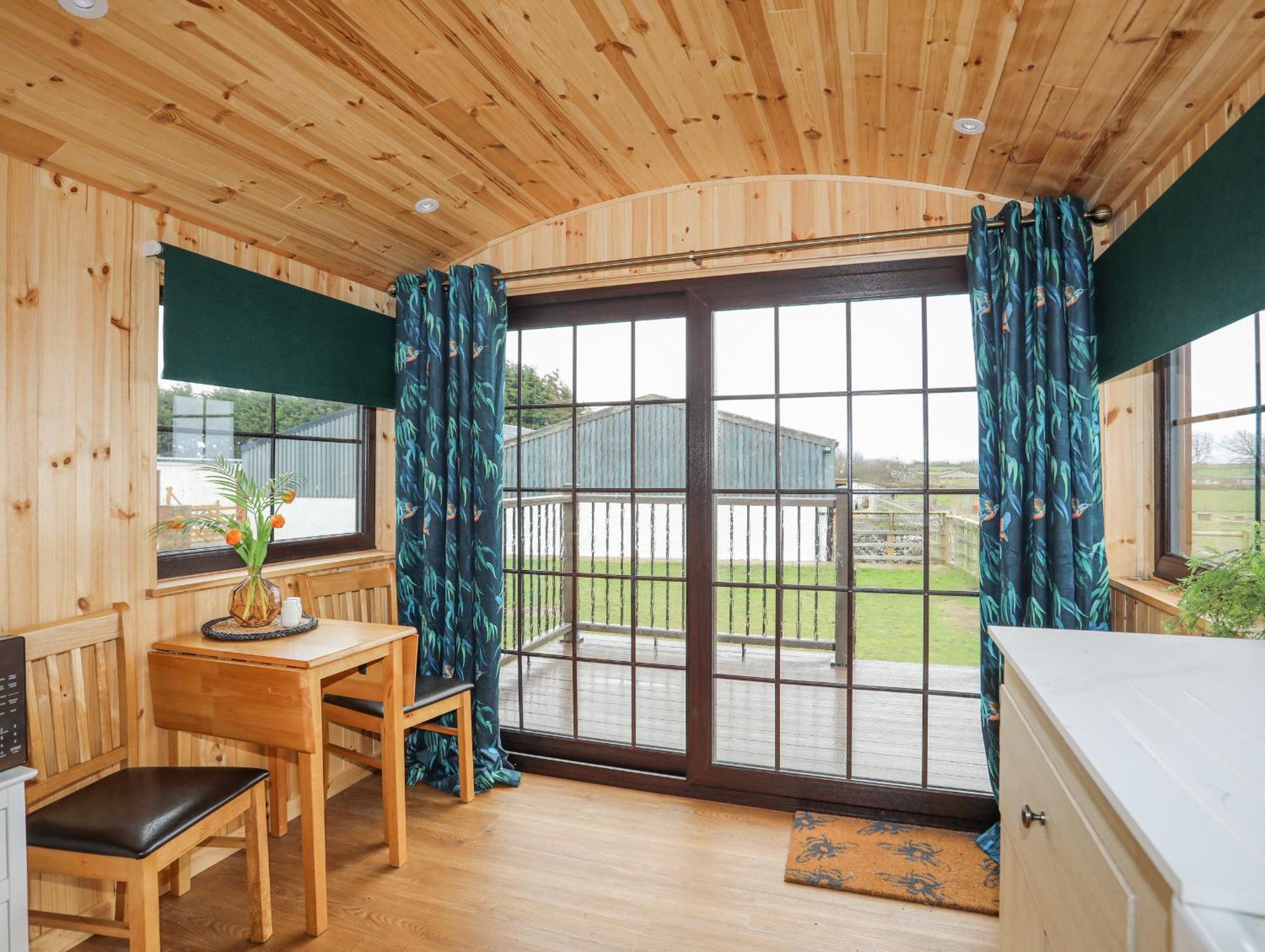 Tal Sarn Shepherd Hut Llanfairpwllgwyngyll Exterior foto